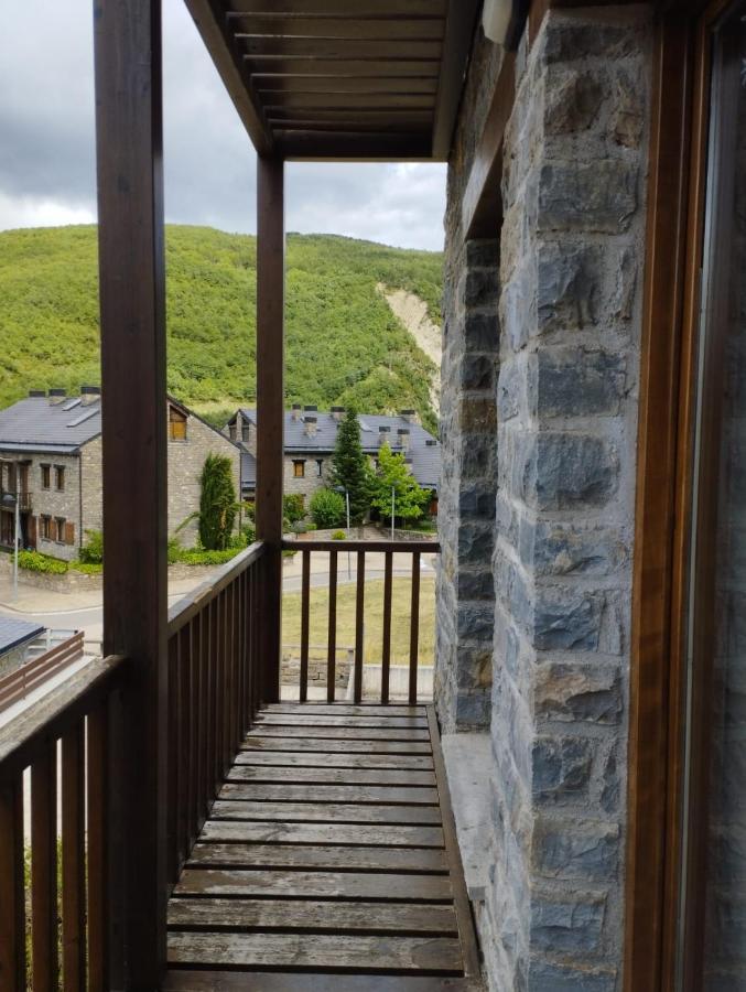 Apartamento El Abedul Luga 23 Castiello de Jaca Exterior foto