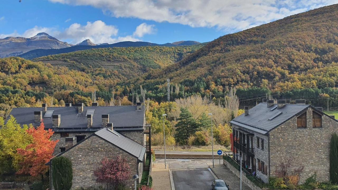 Apartamento El Abedul Luga 23 Castiello de Jaca Exterior foto